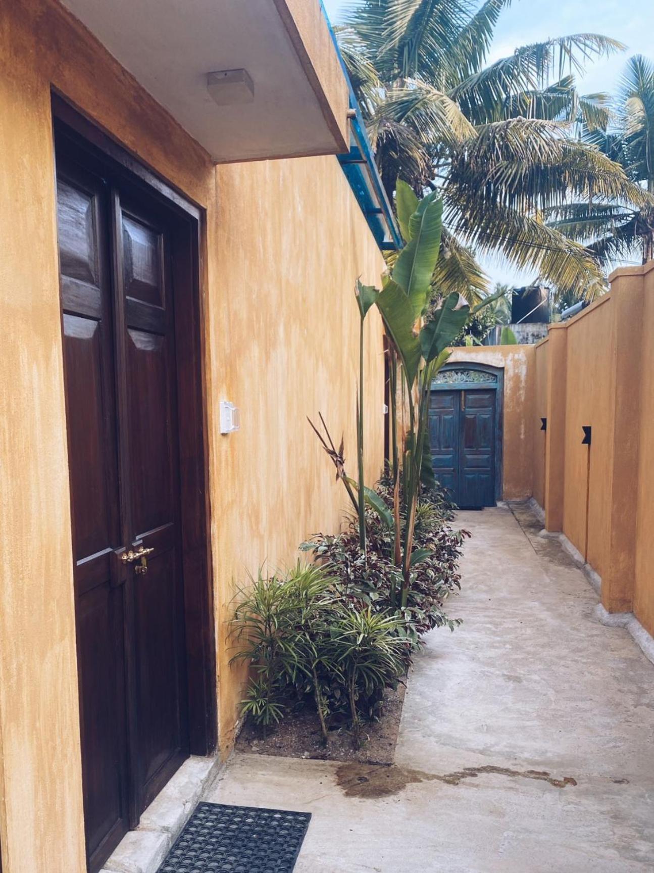 Private Pool Cabanas Ac - Angam Villas Hikkaduwa Exterior photo